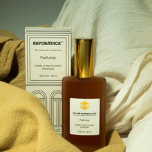 Cargar imagen en el visor de la galería, Esporádica Perfume Un café en Santa Lucía