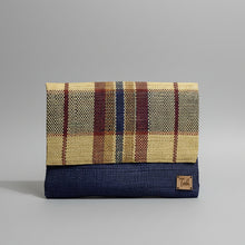 Cargar imagen en el visor de la galería, Bolso Clutch de Henequén (varios diseños)

