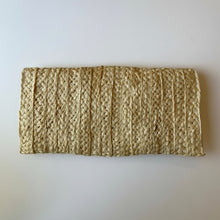 Cargar imagen en el visor de la galería, Clutch Iliana natural
