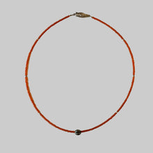 Cargar imagen en el visor de la galería, Collar con dije de Plata RN04
