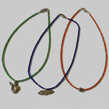 Cargar imagen en el visor de la galería, Collar con dije de Plata RN04
